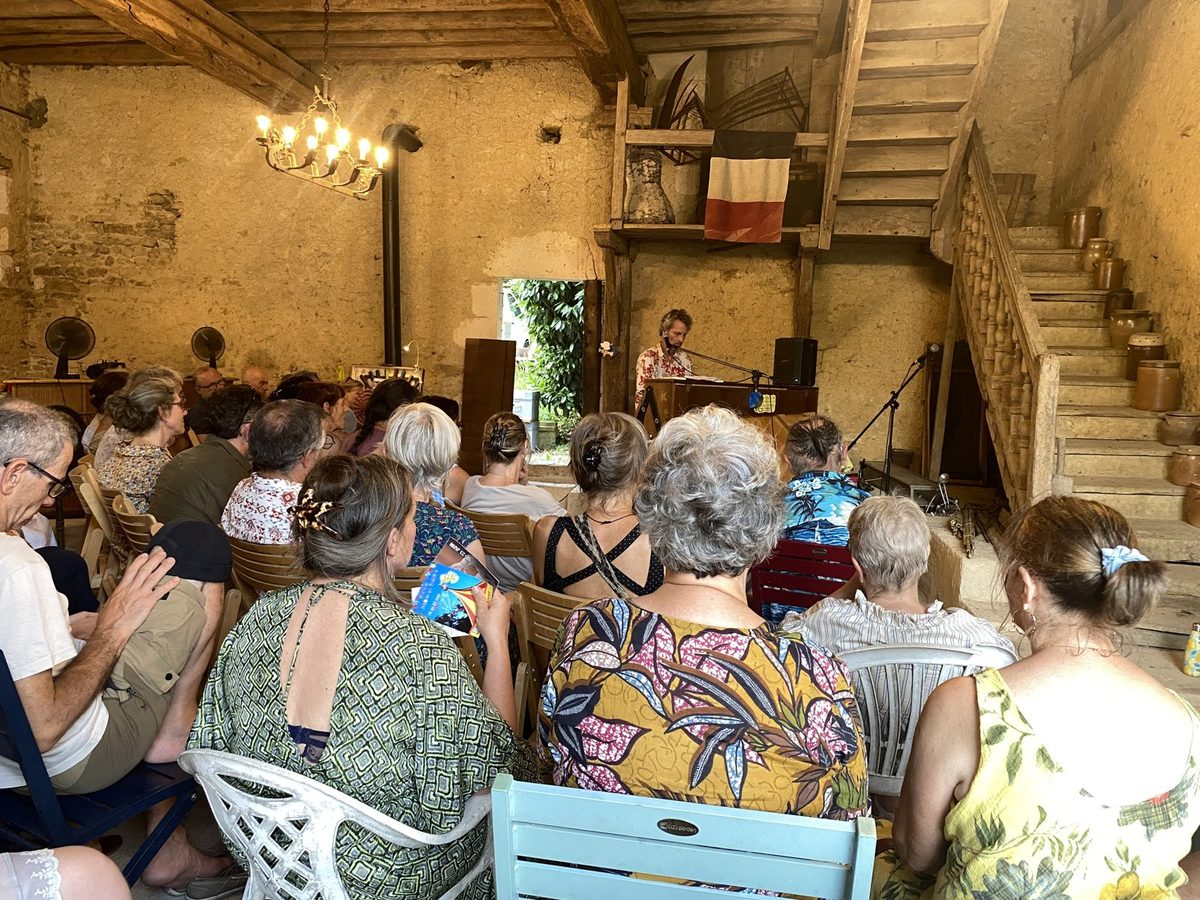 La grange pleine, un soir de concert